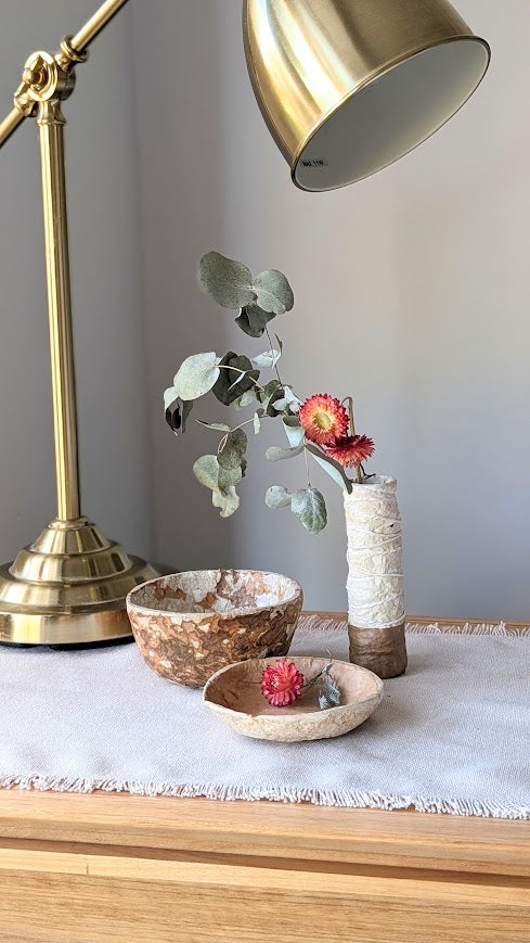 Organic paper dish in neutral décor
