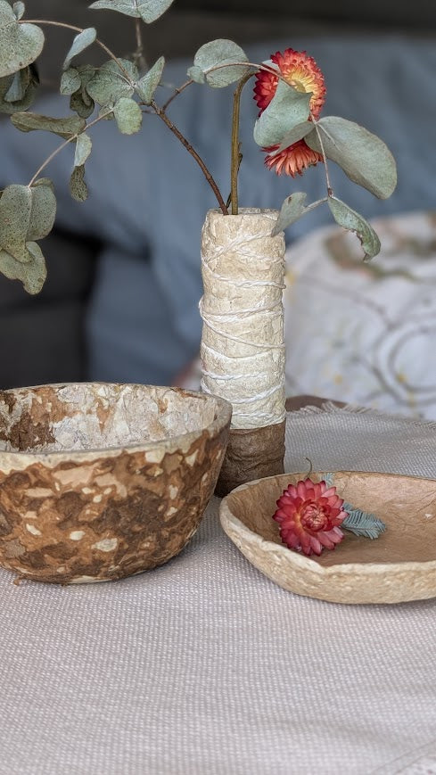 Organic paper dish in neutral décor