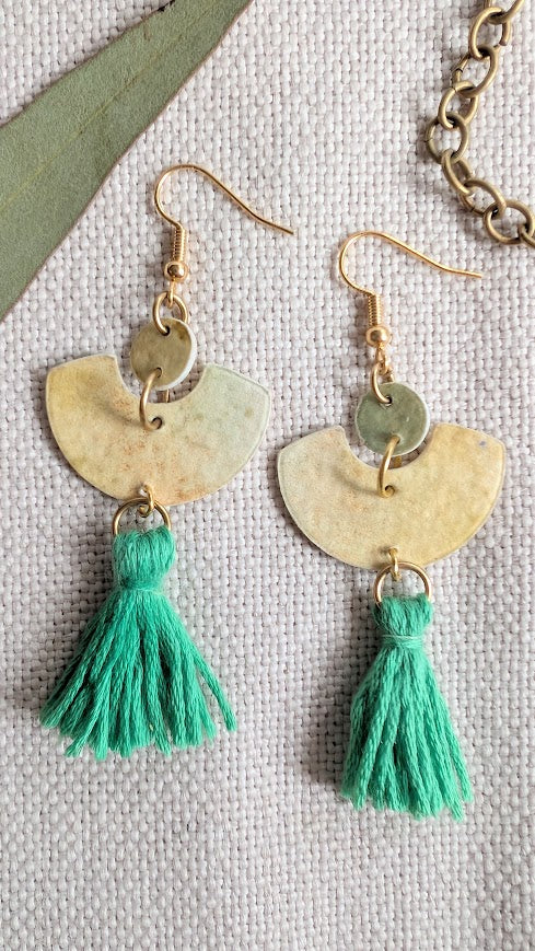Handmade Boho Fan Tassel Earrings – Sustainable Paper & Gold Elements with Mini Tassels