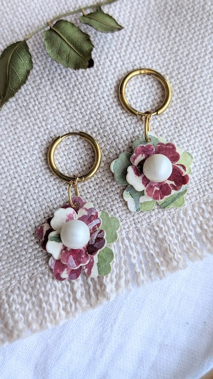 Elowen Collection – Pearl Bloom Bridesmaid Earrings